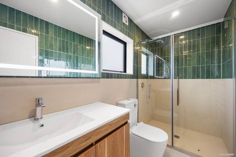 Photo of property in 11d Rene Place, Sunnyhills, Auckland, 2010