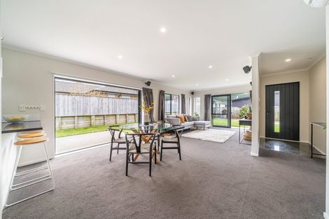 Photo of property in 107 Riverstone Drive, Riverstone Terraces, Upper Hutt, 5018