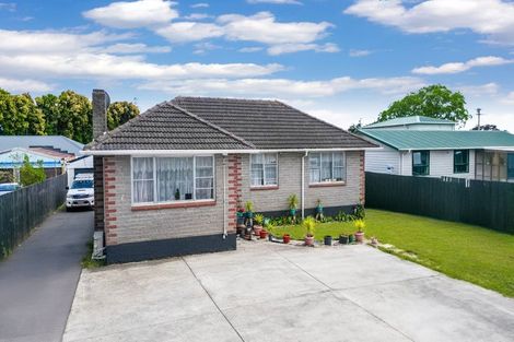 Photo of property in 471 Massey Road, Mangere East, Auckland, 2024