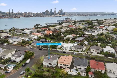 Photo of property in 8 Shoal Bay Road, Devonport, Auckland, 0624