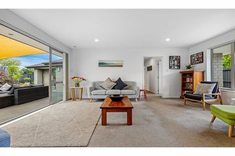 Photo of property in 5 Cyclamen Place, Aidanfield, Christchurch, 8025