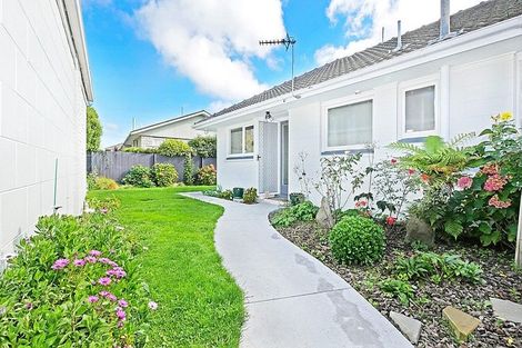 Photo of property in 6 Redbridge Lane, Sydenham, Christchurch, 8023