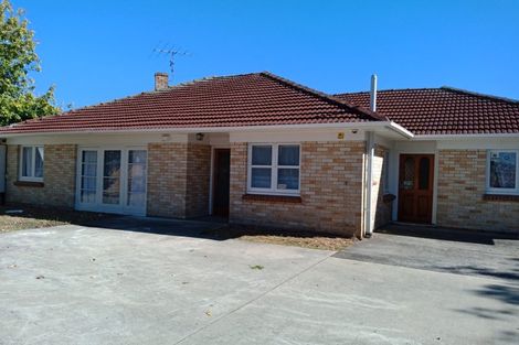 Photo of property in 54 Clevedon Road, Papakura, 2110