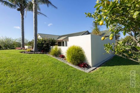 Photo of property in 1224 State Highway 16, Waimauku, 0883