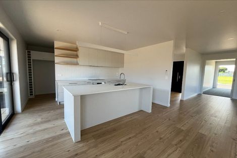 Photo of property in 17 Boyce Crescent, Cambridge, 3434