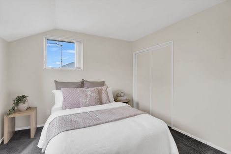 Photo of property in 3 Rosefield Lane, Northcote, Christchurch, 8052