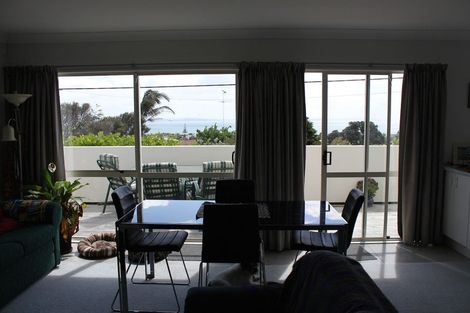 Photo of property in 25a Brightside Road, Stanmore Bay, Whangaparaoa, 0932