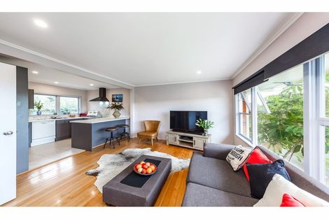 Photo of property in 2/303 Rangatira Road, Beach Haven, Auckland, 0626
