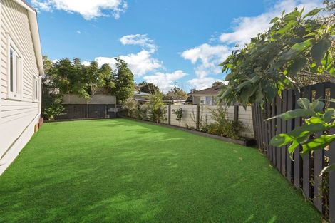 Photo of property in 11b Inver Street, Glen Eden, Auckland, 0602