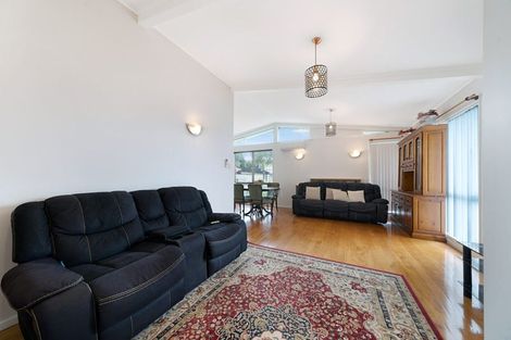 Photo of property in 55 Batkin Road, New Windsor, Auckland, 0600