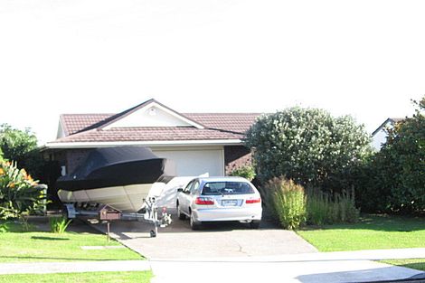 Photo of property in 8 Skilling Place, Farm Cove, Auckland, 2012