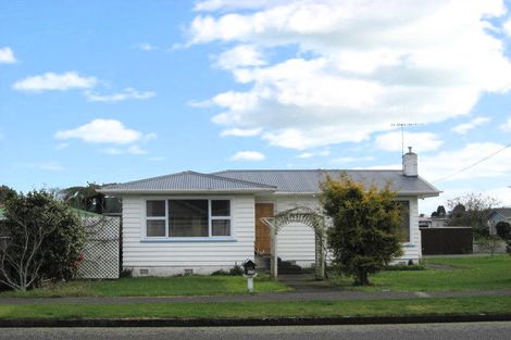 Photo of property in 177 Bartholomew Road, Levin, 5510