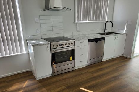 Photo of property in 4a Ngahina Street, Paraparaumu, 5032