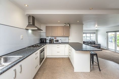 Photo of property in 2 Gonville Avenue, Gonville, Whanganui, 4501