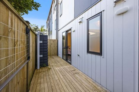 Photo of property in 24c Tomintoul Place, Highland Park, Auckland, 2010