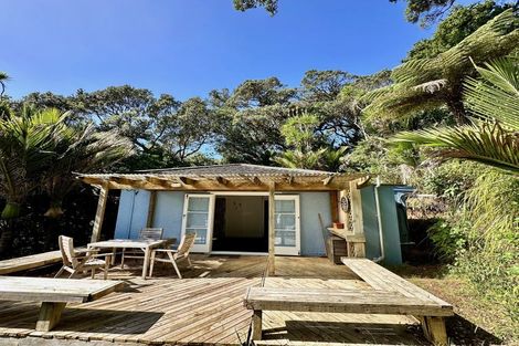 Photo of property in 12 Sylvan Glade, Piha, 0772