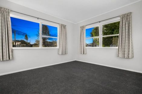 Photo of property in 5 Rondorlyn Place, Manurewa, Auckland, 2102