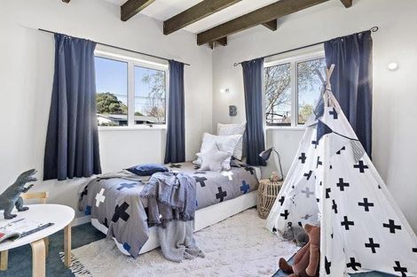 Photo of property in 8 Reading Street, Greytown, 5712