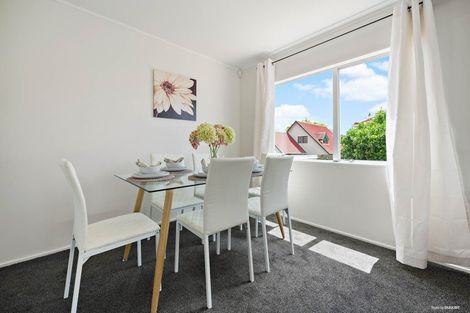 Photo of property in 1/42 Orams Road, Hillpark, Auckland, 2102