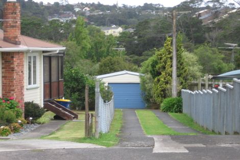 Photo of property in 6 Fuchsia Place, Birkdale, Auckland, 0626