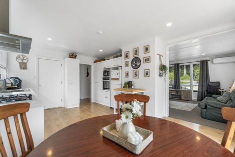 Photo of property in 2 Robertson Place, Rukuhia, Hamilton, 3282