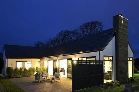 Photo of property in 1 Oaks Drive, Lincoln, 7608