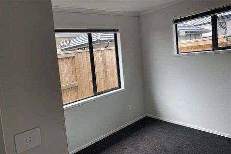Photo of property in 11 Navy Lane, Papamoa, 3118