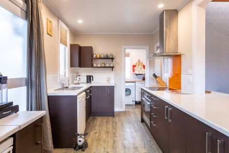 Photo of property in 55 Swinburn Street, Dannevirke, 4930