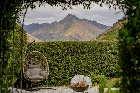 Photo of property in 17 Arawata Terrace, Fernhill, Queenstown, 9300