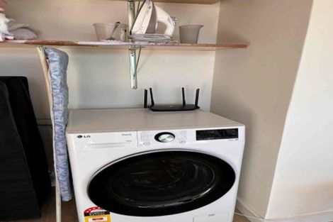 Photo of property in 39 Milne Terrace, Island Bay, Wellington, 6023