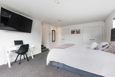 Photo of property in 8 Taurus Place, Kawaha Point, Rotorua, 3010