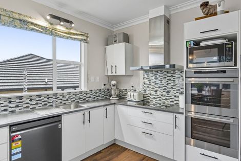 Photo of property in 127 Winchester Street, Levin, 5510