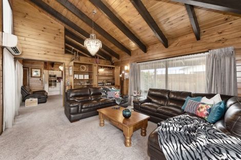 Photo of property in 6 Emma Place, Pukete, Hamilton, 3200