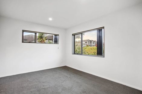 Photo of property in 8 Vino Cina Heights, Ranui, Auckland, 0612
