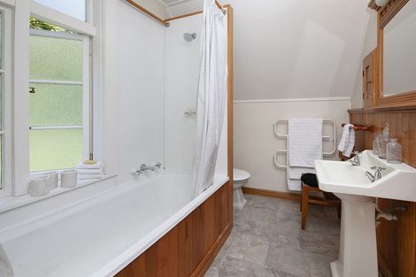 Photo of property in 18 Saint Davids Street, Lyttelton, 8082