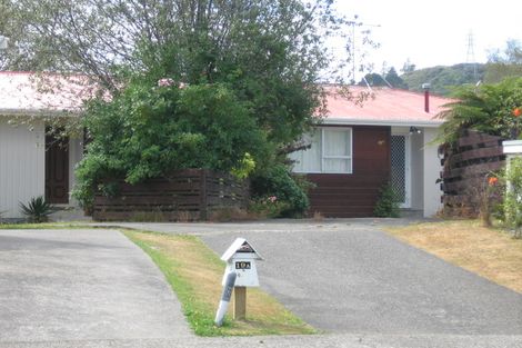 Photo of property in 19b Fremont Grove, Totara Park, Upper Hutt, 5018