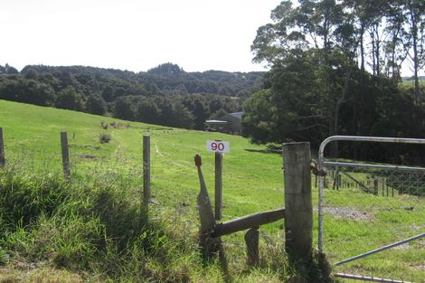 Photo of property in 90 Campbell Road, Parua Bay, Onerahi, 0192