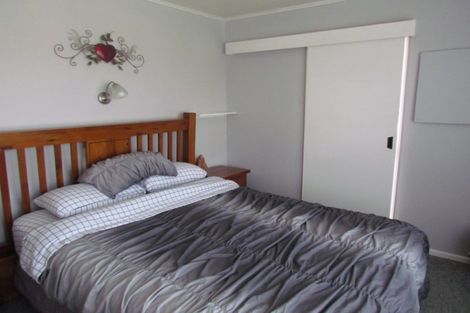 Photo of property in 80 Tararua Road, Levin, 5571