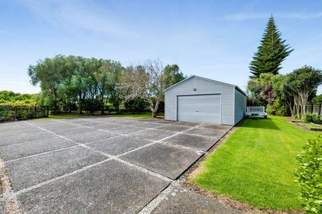 Photo of property in 129 Richmond Road, Brixton, New Plymouth, 4373