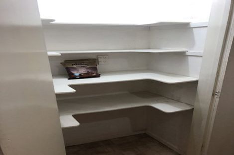 Photo of property in 32a Bancroft Terrace, Newlands, Wellington, 6037