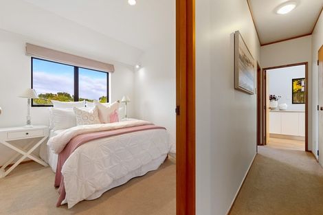 Photo of property in 3 Clearwater Cove, West Harbour, Auckland, 0618