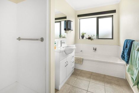 Photo of property in 2 Landmark Court, Huntington, Hamilton, 3210