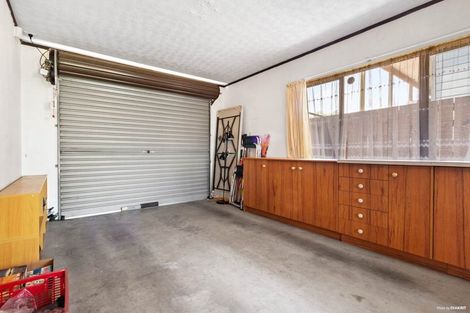 Photo of property in 2/9 Clayburn Road, Glen Eden, Auckland, 0602