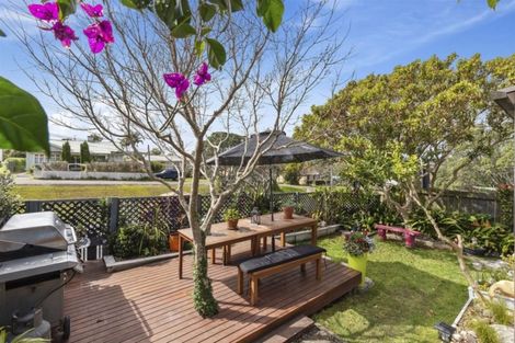 Photo of property in 2/39 Lake Road, Devonport, Auckland, 0624