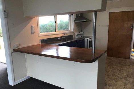 Photo of property in 1 Truby King Street, Merrilands, New Plymouth, 4312