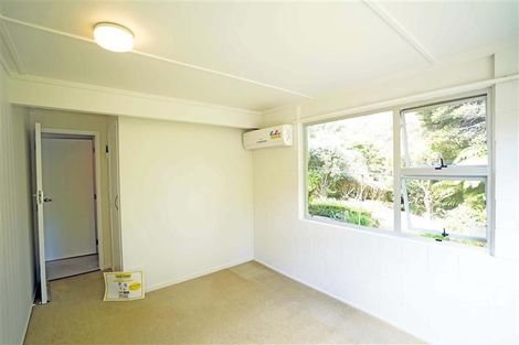 Photo of property in 8 Nicholson Place, Hillcrest, Auckland, 0627