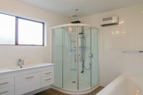 Photo of property in 92 Appenzell Drive, Whakatane, 3120