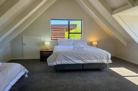 Photo of property in 4 Hamilton Drive, Lake Tekapo, 7999