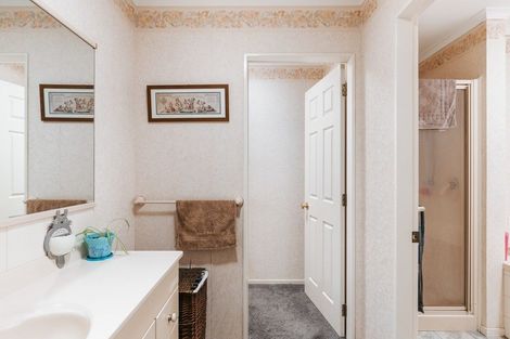 Photo of property in 20 Azalea Dell, Mount Maunganui, 3116