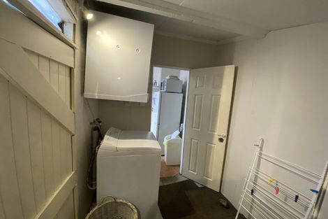 Photo of property in 19 Holloway Road, Aro Valley, Wellington, 6021